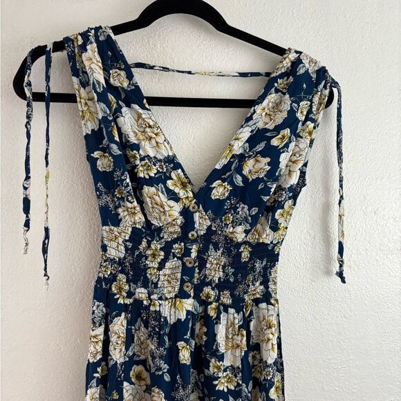 Live to be spoiled sleeveless floral print short sleeves blue dress size XS - Picture 3 of 8